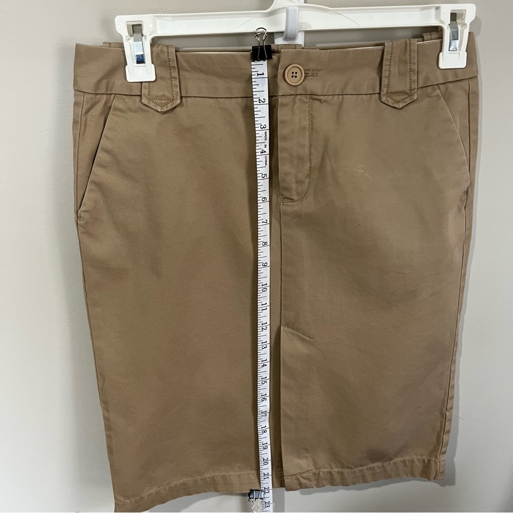 GAP Classic Khaki Pencil Skirt - Size 6 - Picture 9 of 12